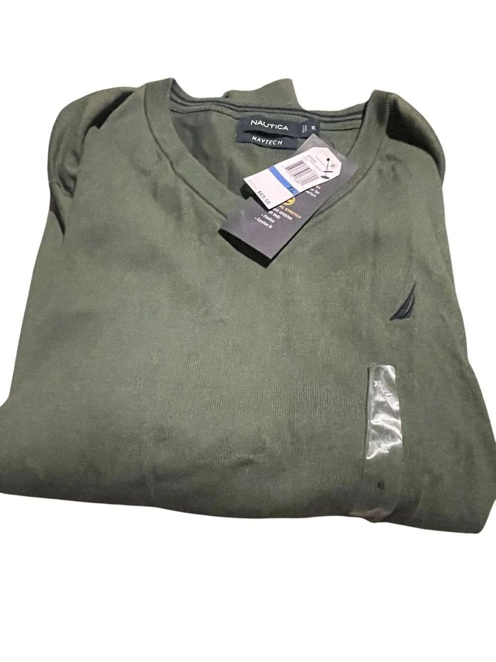 Nautica V-Neck Sweater in Olive
